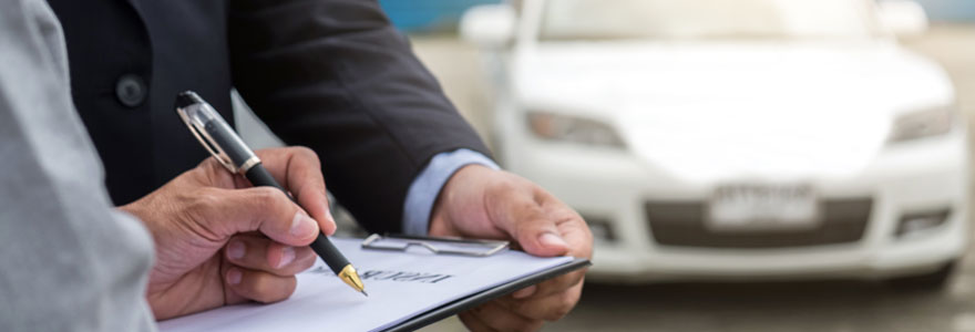 Souscrire une assurance voiture de luxe